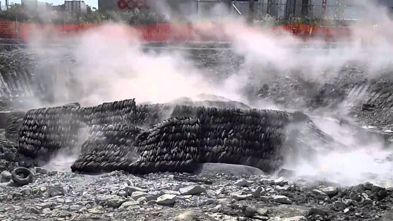 Miniatura do vídeo: Thornton Quarry — terceira detonação